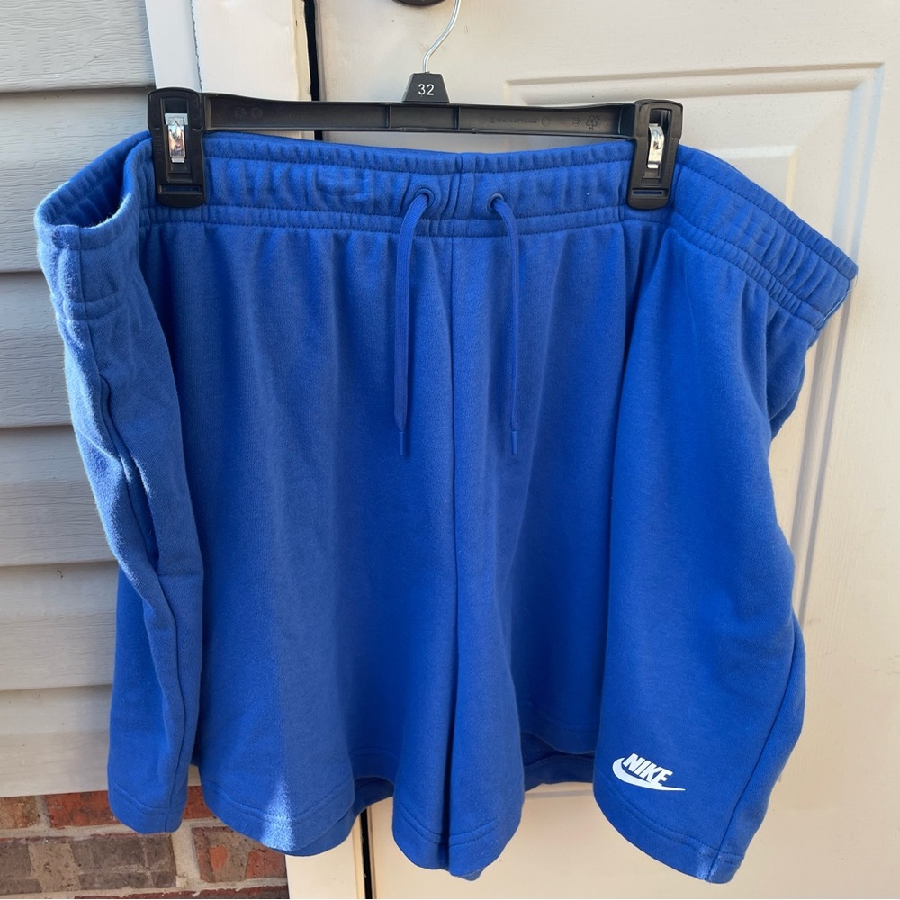 Nike Women’s Sportswear Club Fleece Shorts 3X